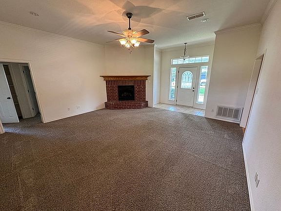 4th image of 400 S College St