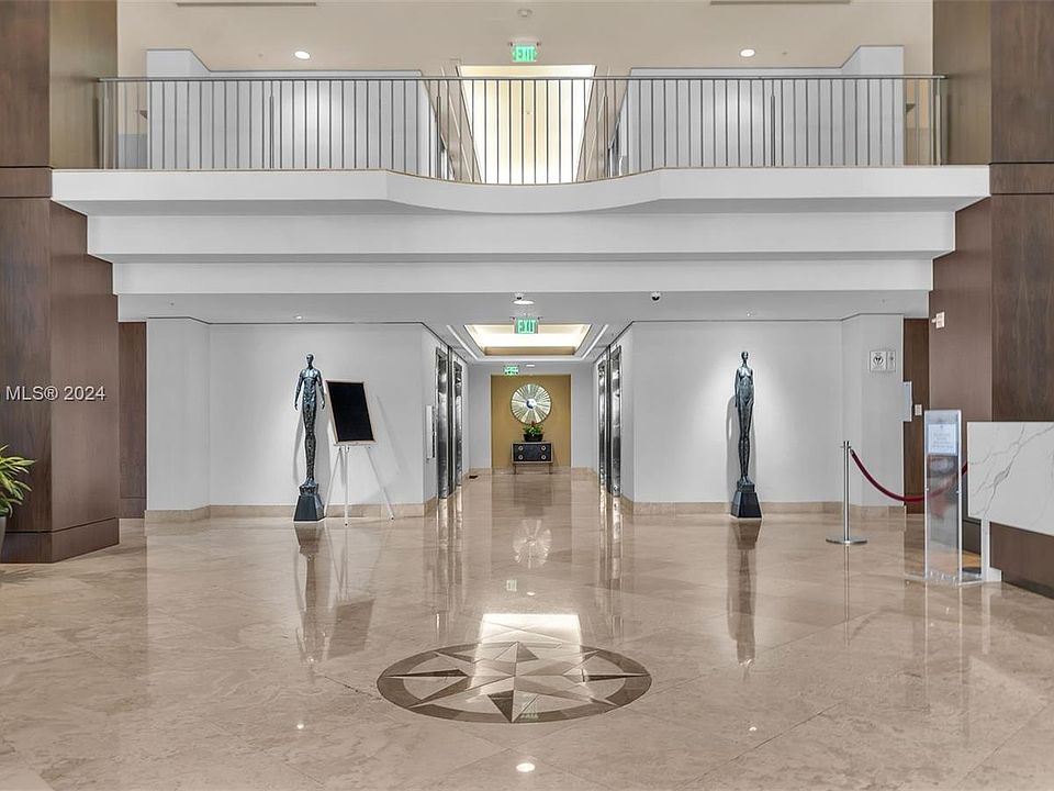 1st image of 511 SE 5th Ave APT 2422