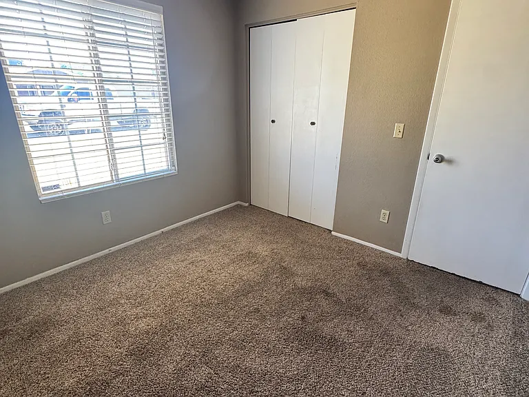 1770 W 25th Ln — Photo 11