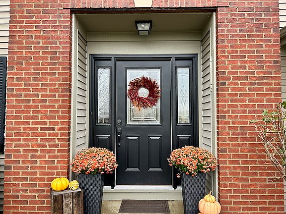 2nd image of 2035 Maxwell Ave