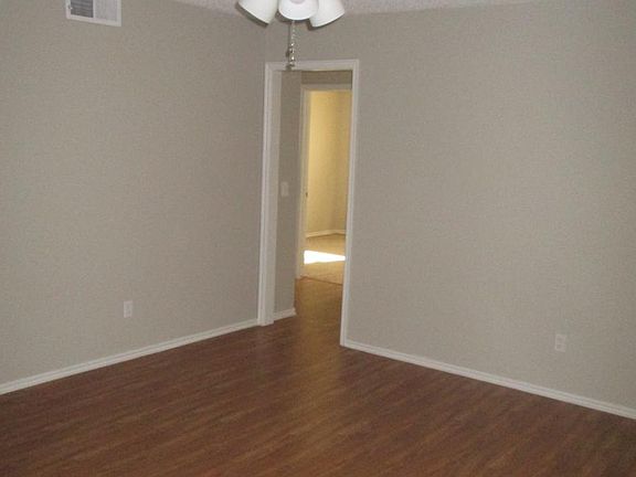 5th image of 2624 N Adams Ave
