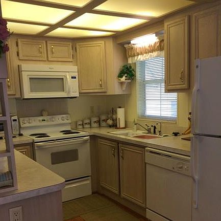 2nd image of 4660 Liberty Ln W