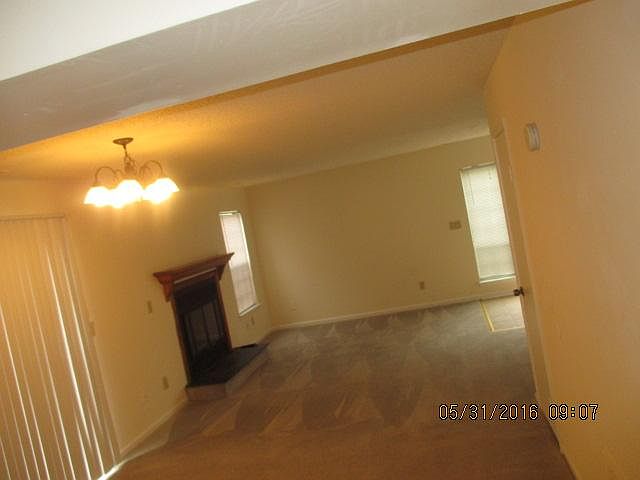 Spacious Livingroom