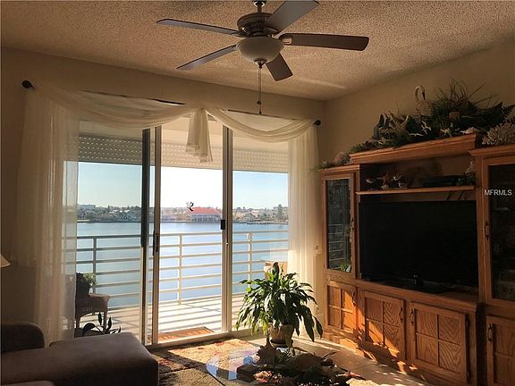 3rd image of 7912 Sailboat Key Blvd S APT 406