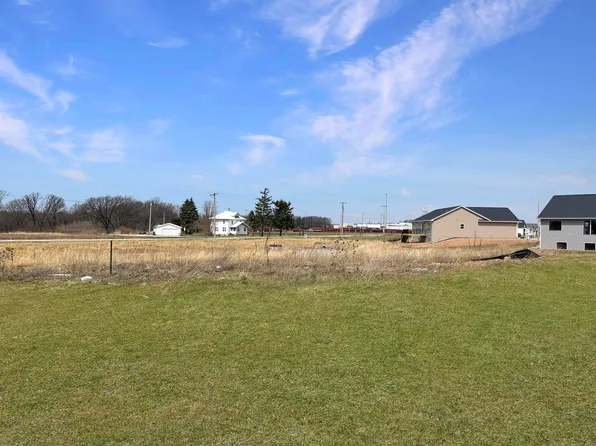 1810 White Dove Ln #166, Kaukauna, WI 54130