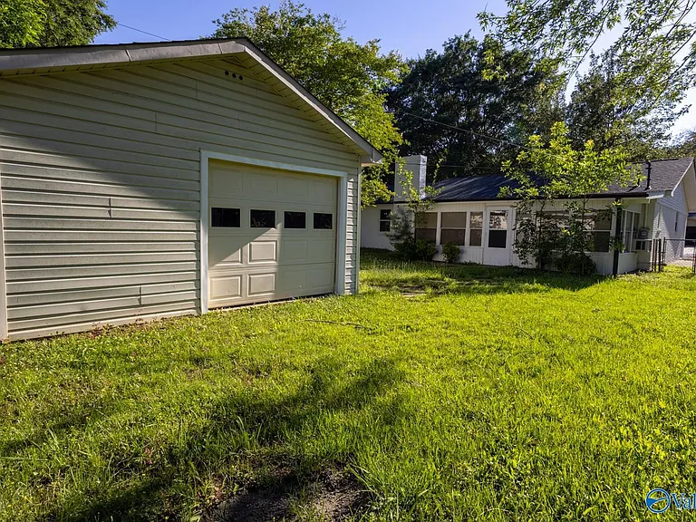1220 Kathy Ln SW — Photo 17
