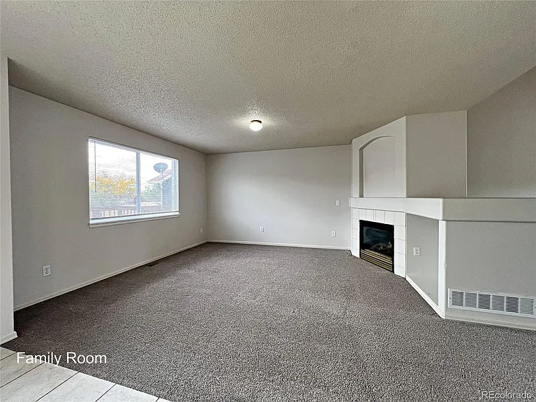 5377 S Ukraine Way — Photo 5