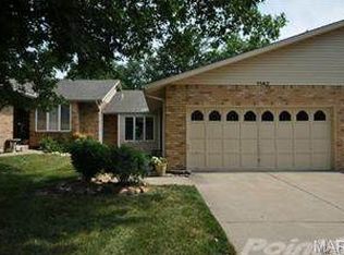 1147 Hunter Ct, Lake St Louis, MO