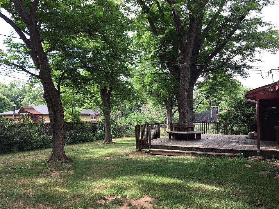 Big, shady backyard