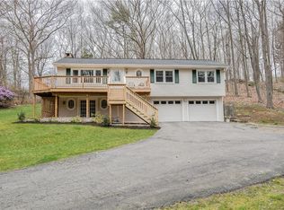 68 Lane St, Shelton, CT 06484