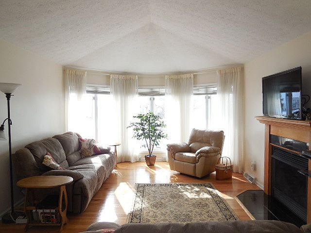 1st image of 80 Legacy Oak Trl
