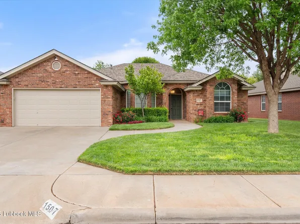 1507 Nottingham Ave, Wolfforth, TX 79382