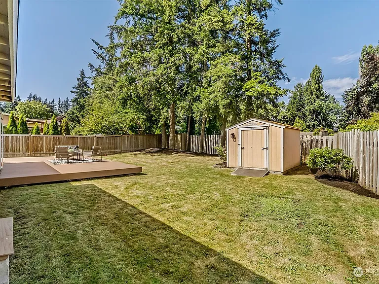 14226 NE 73rd St — Photo 38