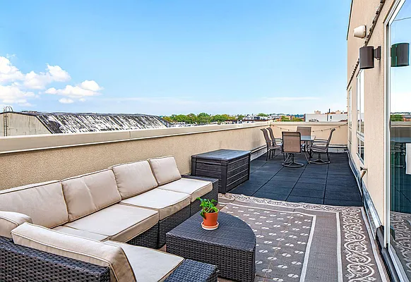 Sold by Nest Seekers International | media 23