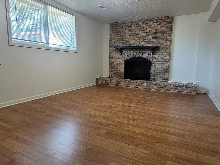 3011 Joann Ave — Photo 31