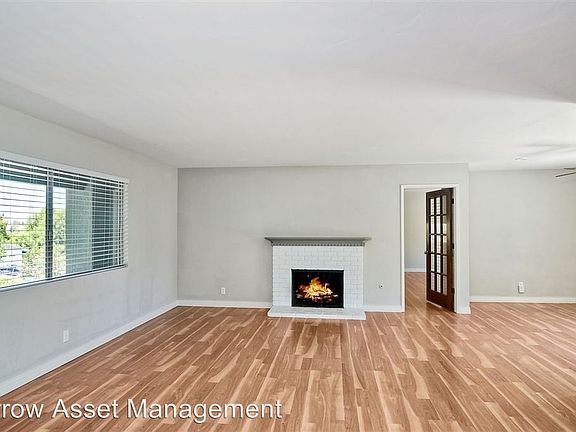 5th image of 540 Wild Horse Ln #1