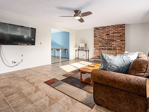 4th image of 11605 N Lincoln Ct
