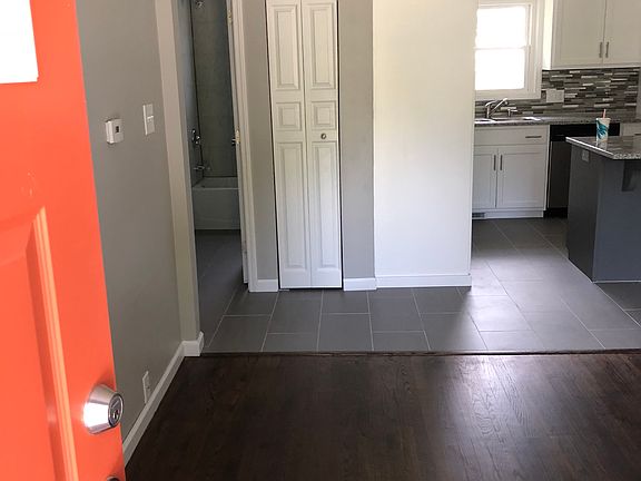 2nd image of 4728 Ogden Dr
