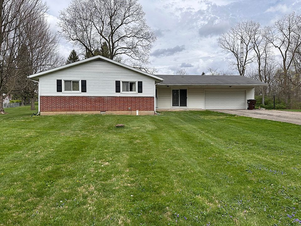 1st image of 2351 S Carriage Hill Dr