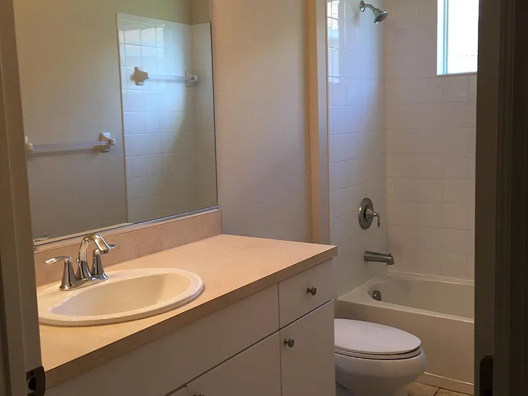 1614 White Breeze Cv — Photo 16