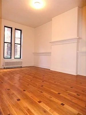 Rented by R New York | media 10