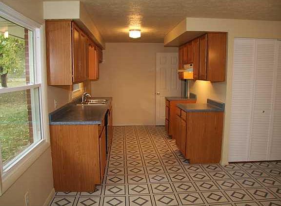 5th image of 1803 N McDowell Ct