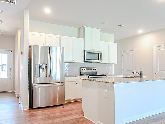 4th image of 5312 Melbourne Ln