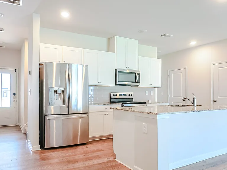 5312 Melbourne Ln — Photo 4