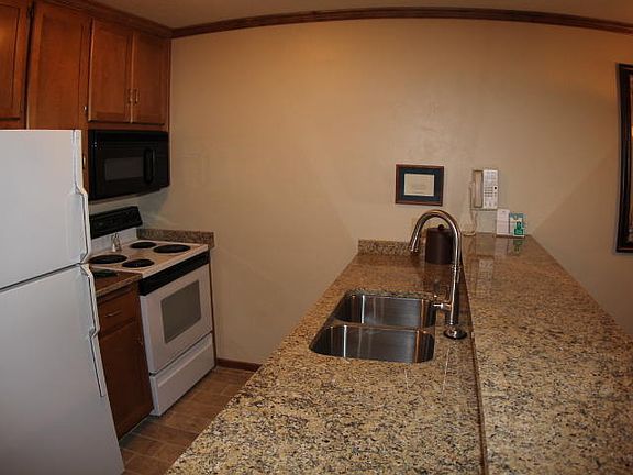 4th image of 101 Osthoff Ave #345