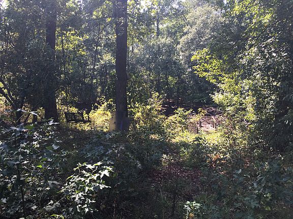 5th image of 200 Walkers Ln