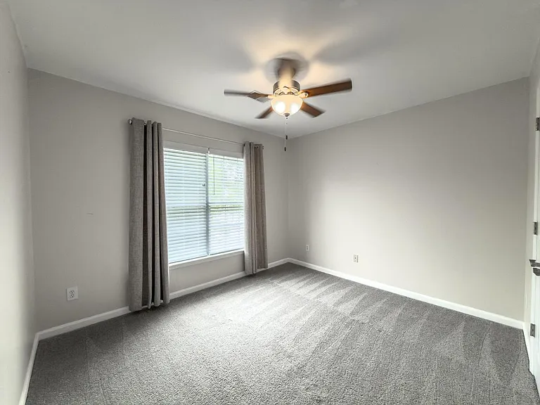 127 Towering Pine Dr — Photo 9