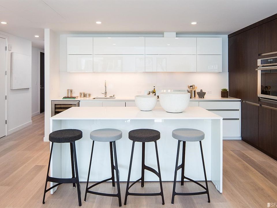 1st image of 1650 Broadway St #203