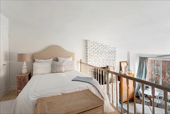 Rented by Compass | media 9