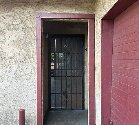 5th image of 16122 S Ainsworth St #4
