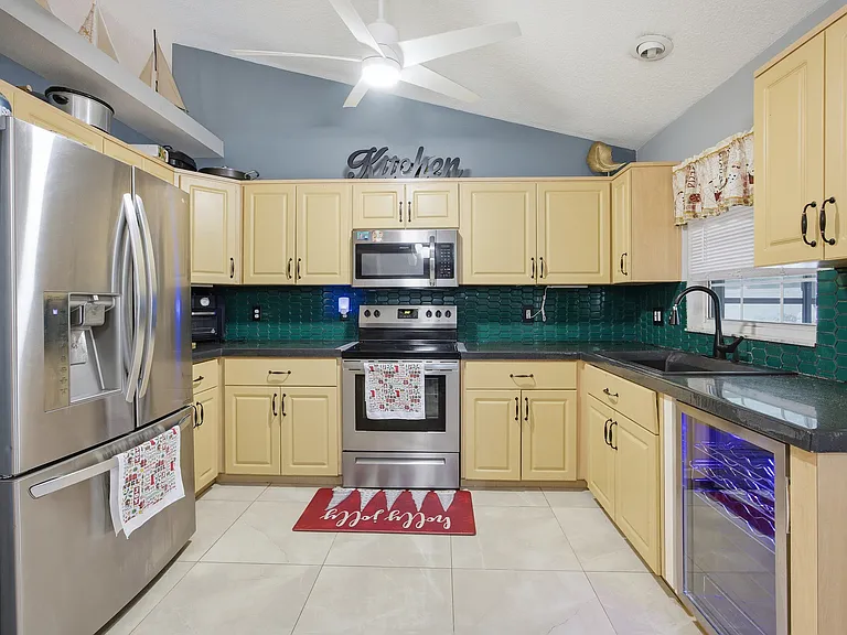 7770 SW 63rd Avenue Rd — Photo 11