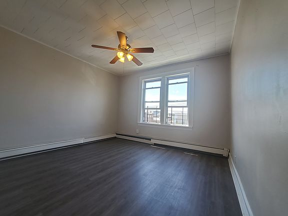 5th image of 69 W 53rd St #6
