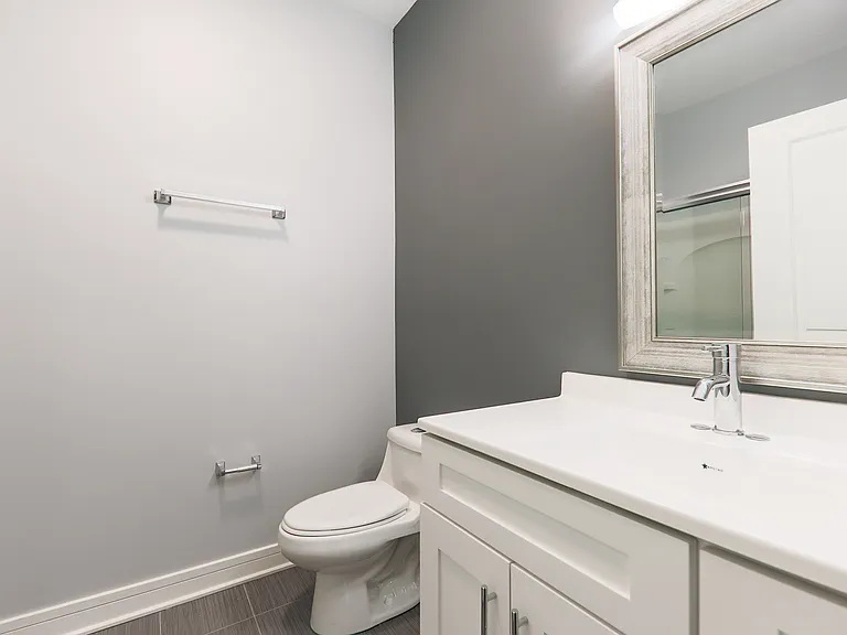 A&K Luxury Apartments — Photo 23