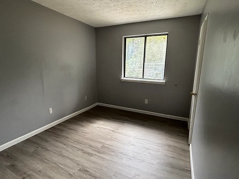 4064 Big Valley Trl — Photo 3
