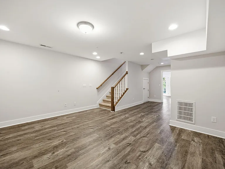 2800 Bedford Green Dr #106 — Photo 18