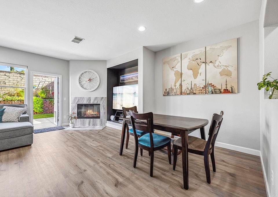 1st image of 4490 Brisbane Way Unit 3
