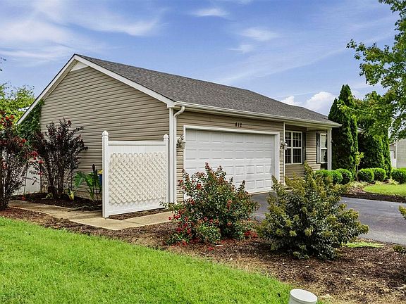 2nd image of 412 Pisces Ave