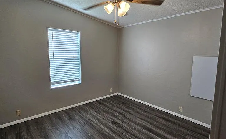 8410 Wagon Wheel Cir — Photo 15