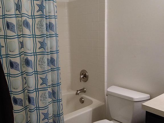 4th image of 933 Lake Sanford Ct