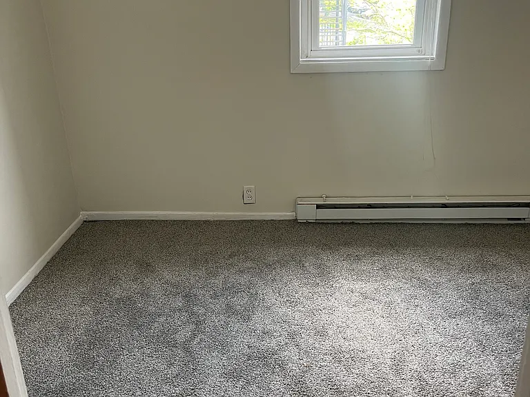 670 Atlantic St — Photo 15