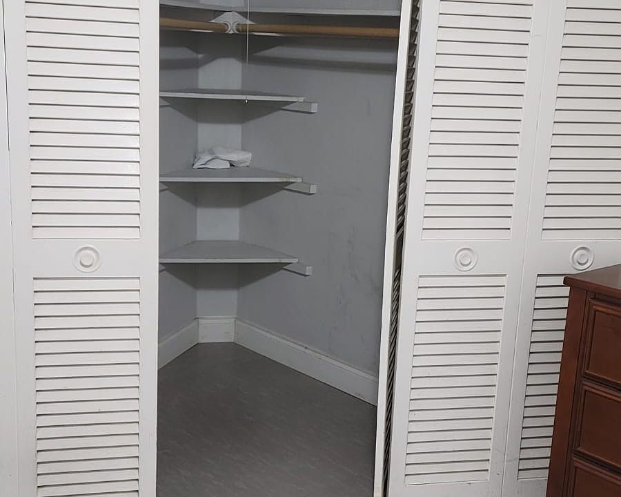 2nd image of 18726 NE 18th Ave APT 219