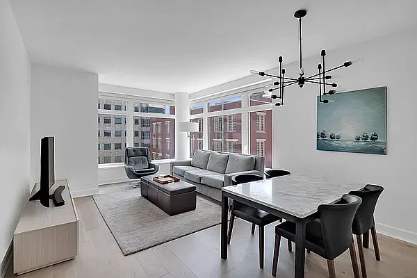 1st image of 400 E 67th St APT 5H