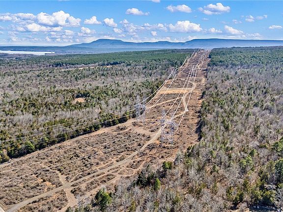 3rd image of Flurry Rd