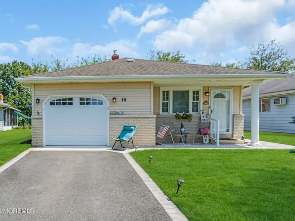 16 Goyave Street, Toms River, NJ 08757