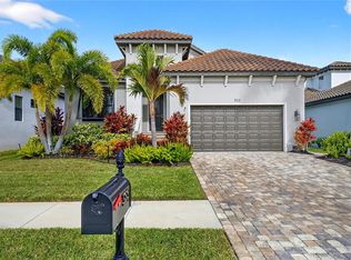 523 Treviso Dr, Apollo Beach, FL 33572