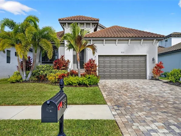 523 Treviso Dr, Apollo Beach, FL 33572